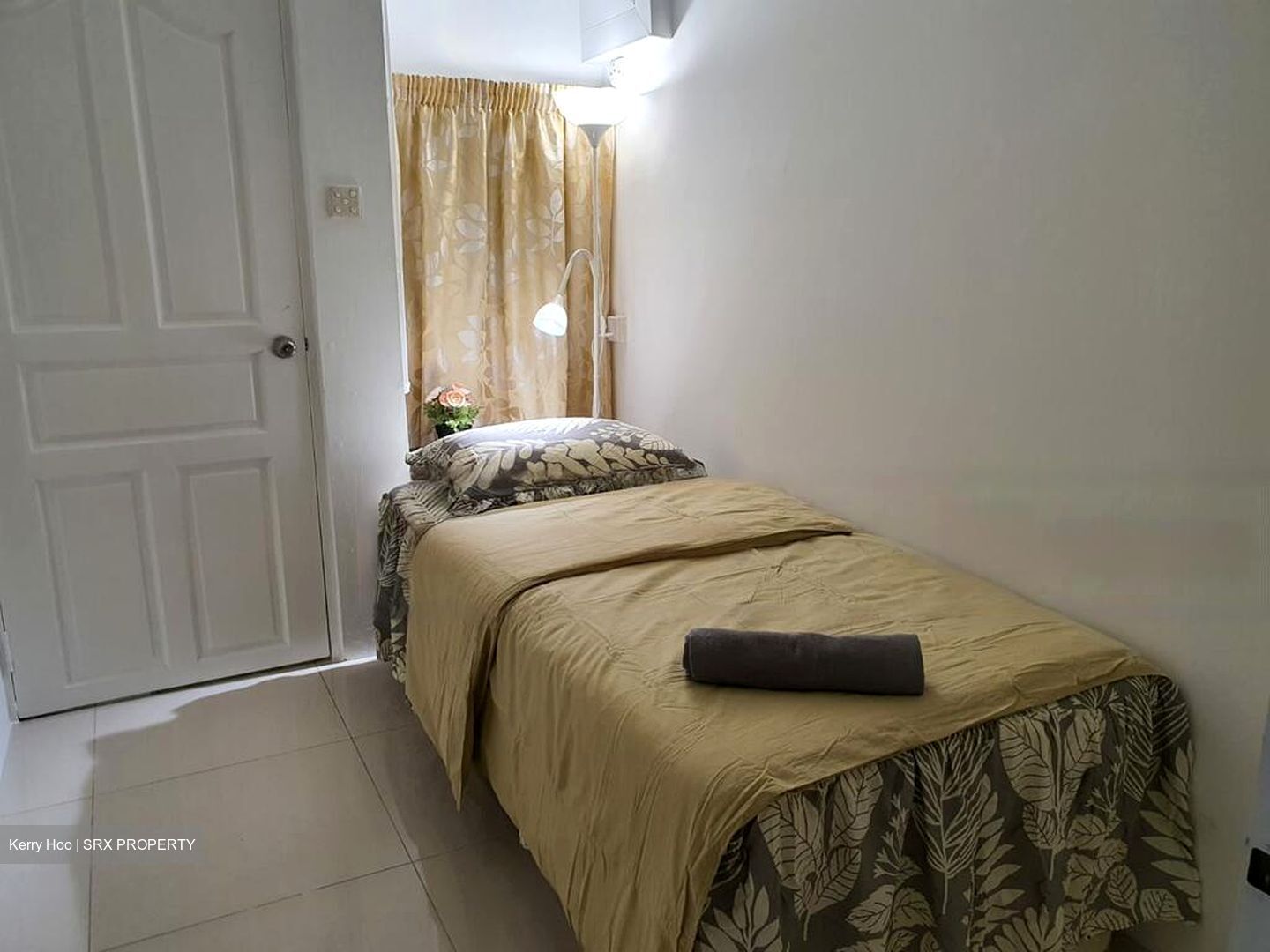 Lucky Plaza (D9), Apartment #585567041